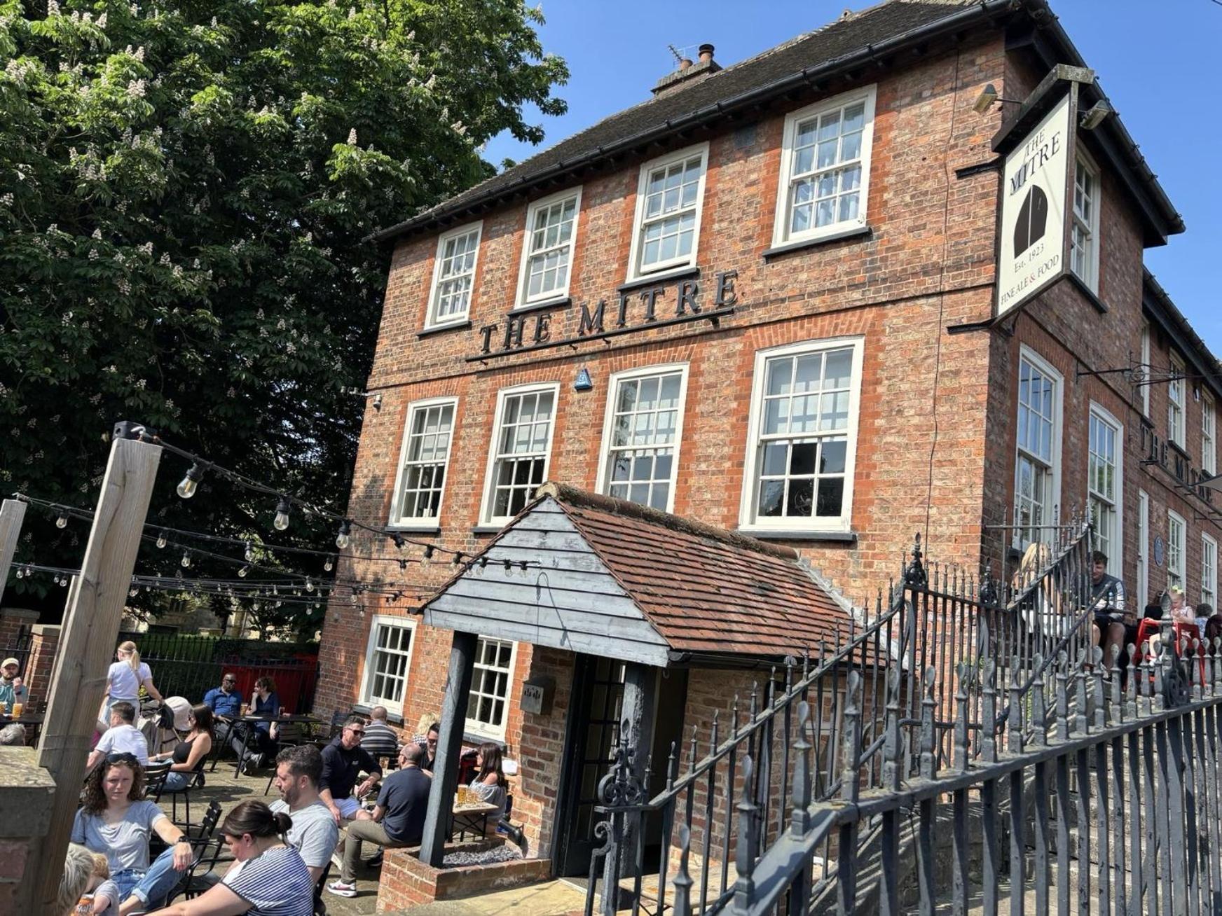 The Mitre Inn Knaresborough Eksteriør bilde