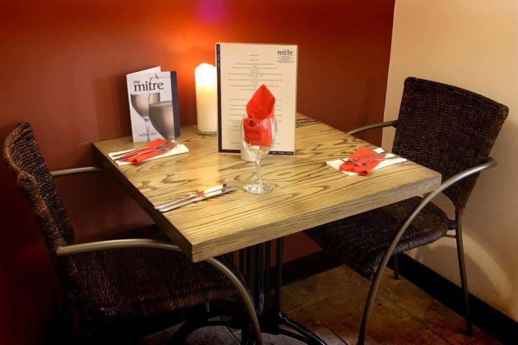 The Mitre Inn Knaresborough Eksteriør bilde